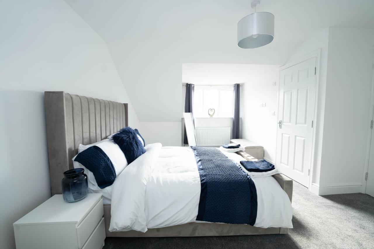 Entire Modern Home With Private Parking For 6/8 Persons Worksop Exterior photo